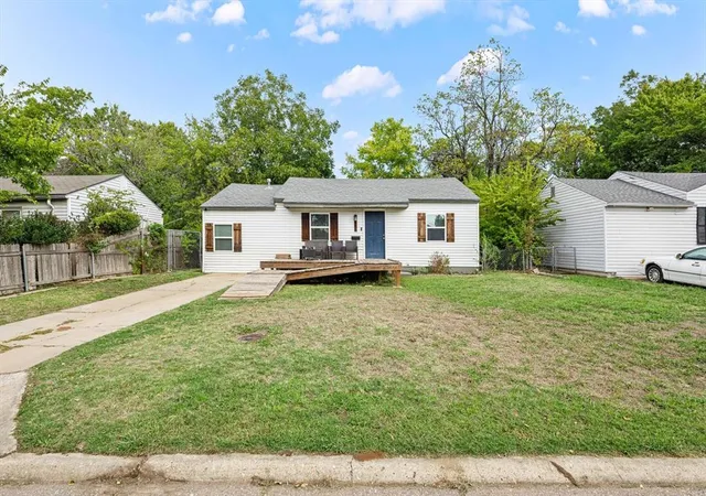 Photo 1 of Single family home for sale at 605 Foster Pl, Midwest City, OK 73110 | MLS# 1255703 | Listing updated on 2026-10-28