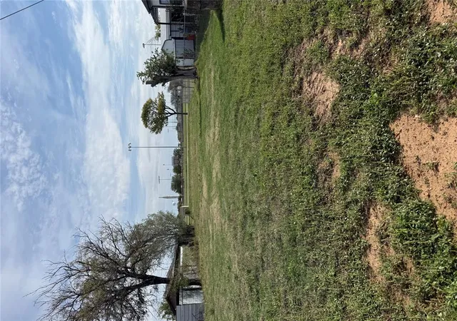 Land for sale at 918 S Baucum St, Altus, OK 73521 | MLS# 1255715