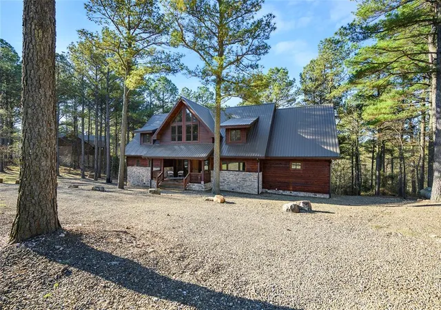 Single family home for sale at 280 Mountain Pine Trl, Broken Bow, OK 74728 | MLS# 1255746