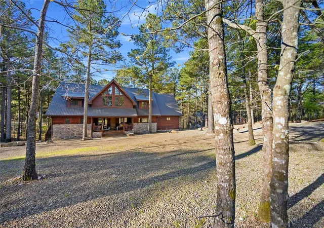 Photo 1 of Single family home for sale at 280 Mountain Pine Trl, Broken Bow, OK 74728 | MLS# 1255746 | Listing updated on 2026-10-28