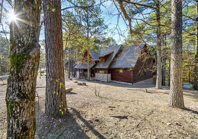 Photo 2 of Single family home for sale at 280 Mountain Pine Trl, Broken Bow, OK 74728 | MLS# 1255746 | Listing updated on 2026-10-28