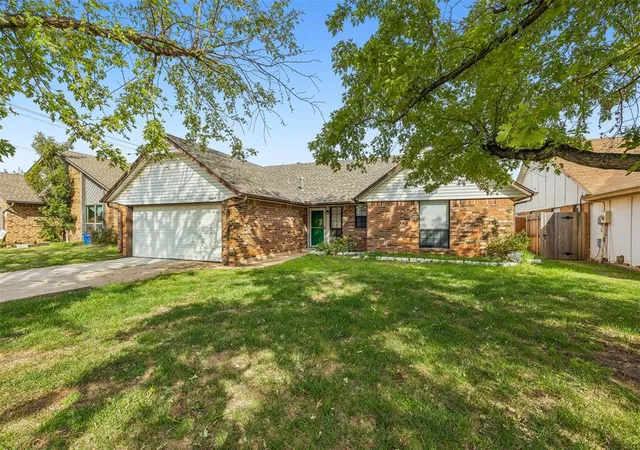 Photo 3 of Single family home for sale at 8417 NW 110th Terrace, Oklahoma City, OK 73162 | MLS# 1255752 | Listing updated on 2026-10-29