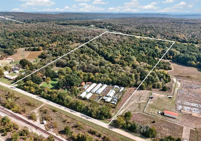 Photo 3 of Single family home for sale at 1937 S Old Hwy 69, Mc Alester, OK 74501 | MLS# 1255760 | Listing updated on 2026-10-29