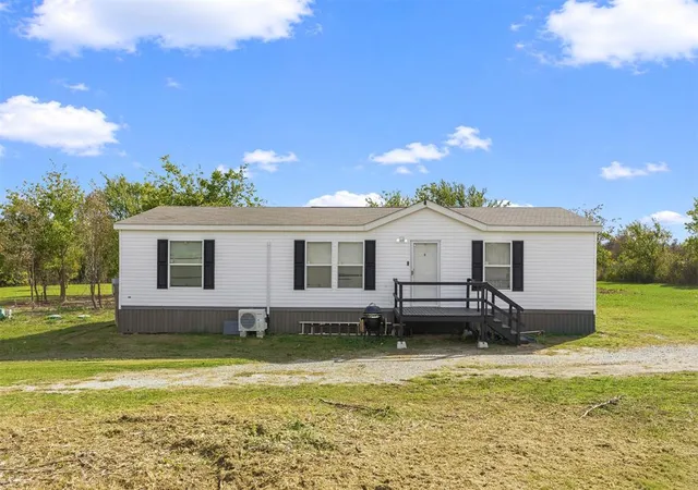 Photo 1 of Single family home for sale at 8762 Roundtree Rd, Sulphur, OK 73086 | MLS# 1255766 | Listing updated on 2026-10-28