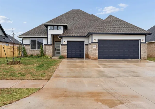 Single family home for sale at 1296 Copper Ridge Cir, Piedmont, OK 73078 | MLS# 1255788