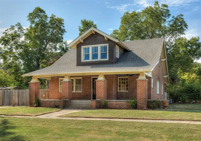 Photo 1 of Single family home for sale at 430 E Comanche St, Norman, OK 73071 | MLS# 1255794 | Listing updated on 2026-10-28