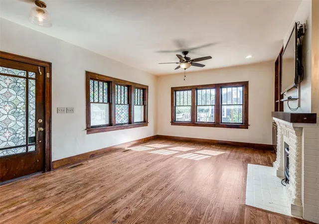 Photo 3 of Single family home for sale at 430 E Comanche St, Norman, OK 73071 | MLS# 1255794 | Listing updated on 2026-10-28