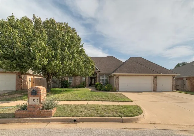 Photo 2 of Single family home for sale at 15212 Grand Parke Dr, Edmond, OK 73013 | MLS# 1255813 | Listing updated on 2026-10-28