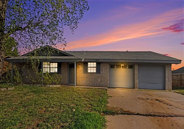 Photo 1 of Single family home for sale at 6905 Greenway Dr, Oklahoma City, OK 73132 | MLS# 1255820 | Listing updated on 2026-10-29