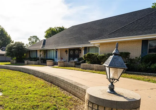 Photo 3 of Single family home for sale at 110 Rennie Rd, Pauls Valley, OK 73075 | MLS# 1255839 | Listing updated on 2026-10-29