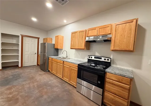 Photo 3 of House for sale at 620 W Carl Hubbell Blvd, Meeker, OK 74855 | MLS# 1255844 | Listing updated on 2026-10-29