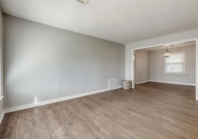 Photo 3 of Single family home for sale at 2009 Andover Ct, Oklahoma City, OK 73120 | MLS# 1255847 | Listing updated on 2026-10-29