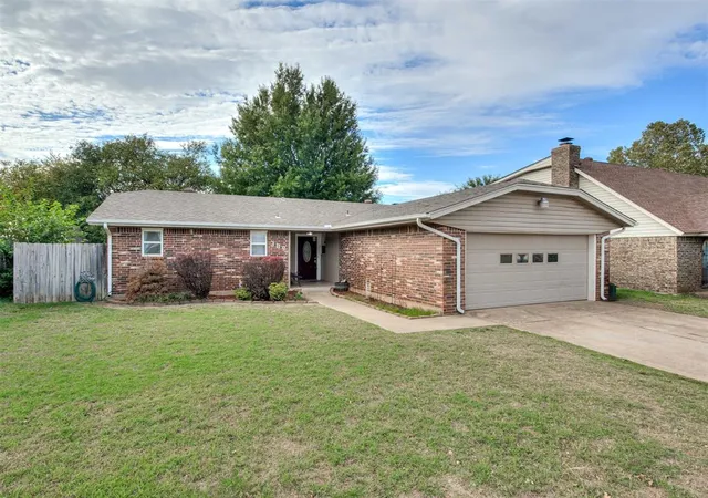 Single family home for sale at 309 S Bouziden Dr, Moore, OK 73160 | MLS# 1255855