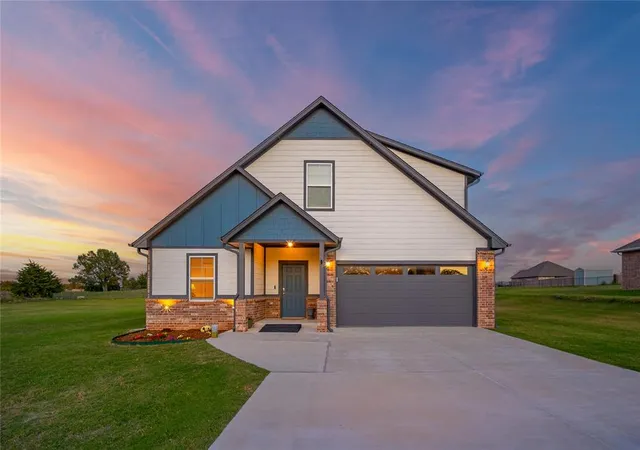 Single family home for sale at 15949 Prairie Rose Dr, McLoud, OK 74851 | MLS# 1255856