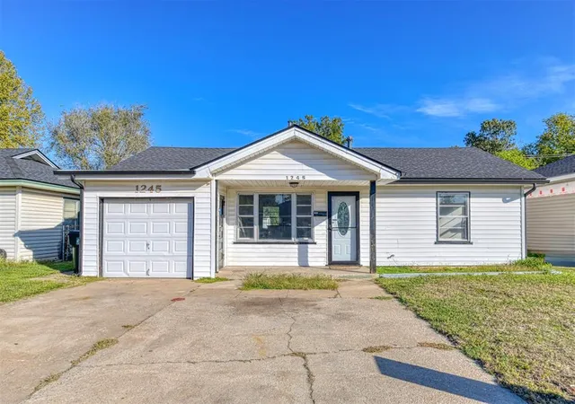 Photo 2 of Single family home for sale at 1245 Dakota St, Norman, OK 73069 | MLS# 1255859 | Listing updated on 2026-10-29