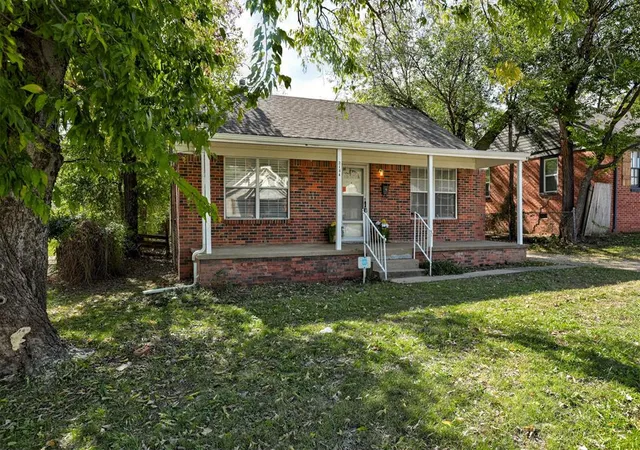 Photo 3 of Single family home for sale at 2134 Nw 32nd Street, Oklahoma City, OK 73112 | MLS# 1255876 | Listing updated on 2026-10-29