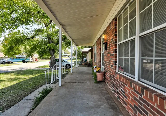 Photo 4 of Single family home for sale at 2134 NW 32nd Street, Oklahoma City, OK 73112 | MLS# 1255876 | Listing updated on 2026-10-29