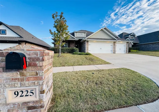 Single family home for sale at 9225 NW 89th Street, Yukon, OK 73099 | MLS# 1255877