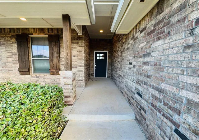 Photo 4 of Single family home for sale at 9225 NW 89th Street, Yukon, OK 73099 | MLS# 1255877 | Listing updated on 2026-10-29