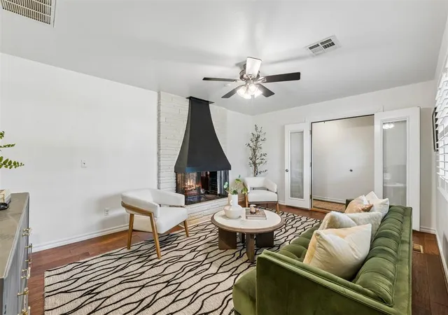 Photo 2 of Single family home for sale at 3724 Nw 64th Street, Oklahoma City, OK 73116 | MLS# 1255886 | Listing updated on 2026-10-29