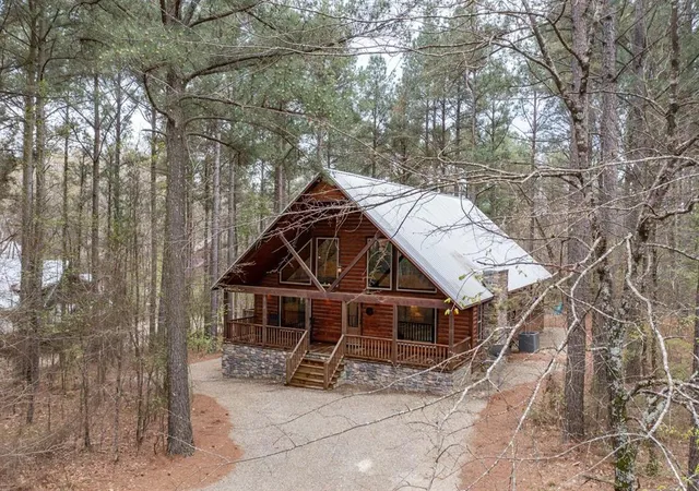 Single family home for sale at 440 W Lukfata Trl Rd, Broken Bow, OK 74728 | MLS# 1255889