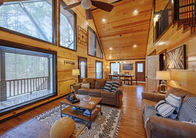 Photo 4 of Single family home for sale at 440 W Lukfata Trl Rd, Broken Bow, OK 74728 | MLS# 1255889 | Listing updated on 2026-10-28