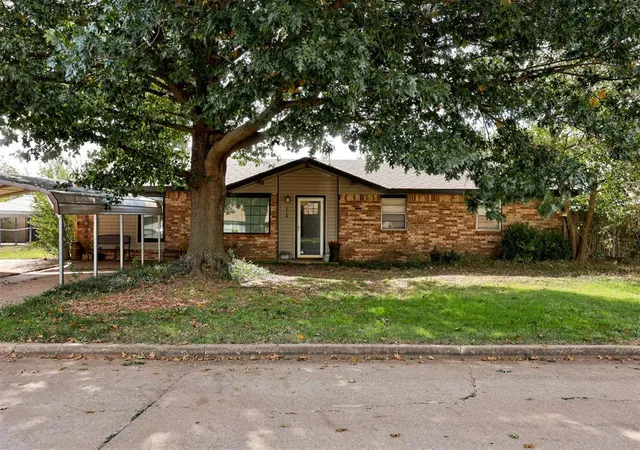 Photo 1 of Single family home for sale at 214 W Cimarron Ter, Cashion, OK 73016 | MLS# 1255901 | Listing updated on 2026-10-29