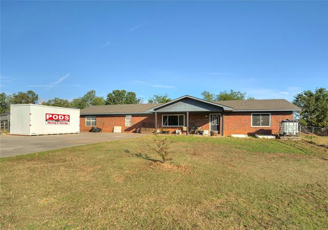 Photo 1 of Single family home for sale at 102 Moore Rd, Mc Loud, OK 74851 | MLS# 1255915 | Listing updated on 2026-10-28