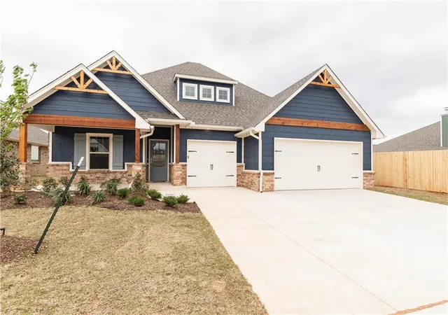 Single family home for sale at 2924 Dudley Dr, Edmond, OK 73012 | MLS# 1255925