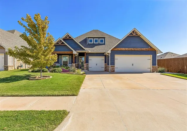 Single family home for sale at 2924 Dudley Dr, Edmond, OK 73012 | MLS# 1255925