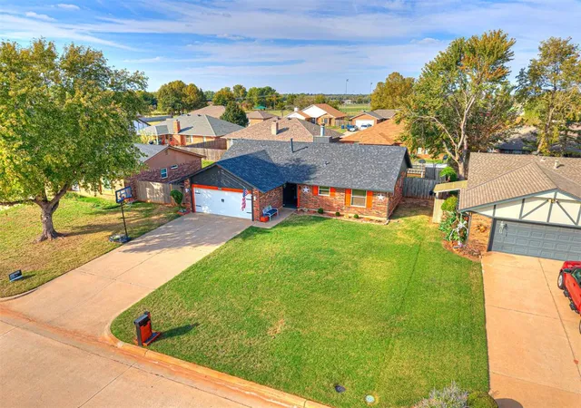 Photo 4 of Single family home for sale at 405 W Branches Way, Mustang, OK 73064 | MLS# 1255927 | Listing updated on 2026-10-29