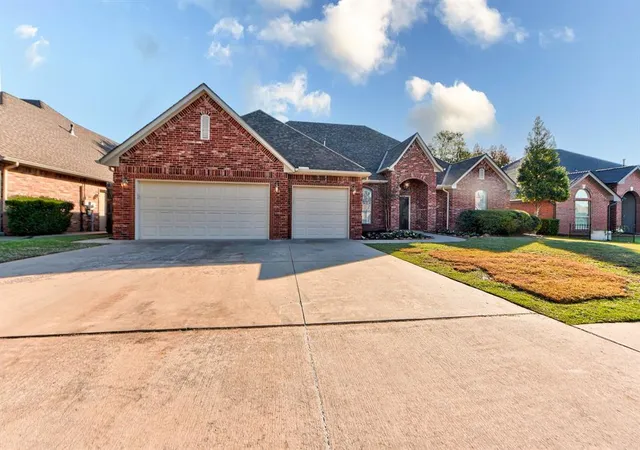 Photo 1 of Single family home for sale at 1017 Hearthstone Dr, Norman, OK 73072 | MLS# 1255930 | Listing updated on 2026-10-29
