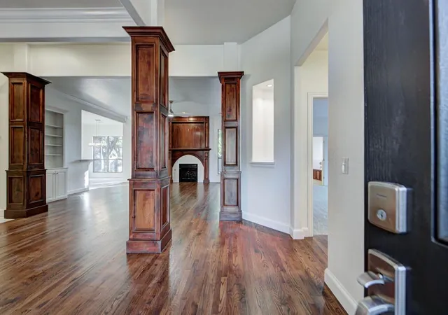 Photo 4 of Single family home for sale at 1017 Hearthstone Dr, Norman, OK 73072 | MLS# 1255930 | Listing updated on 2026-10-29
