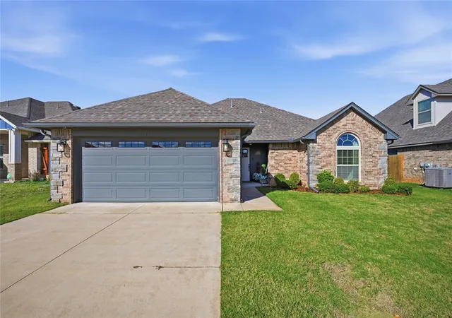 Single family home for sale at 4221 NW 152nd Terrace, Edmond, OK 73013 | MLS# 1255949