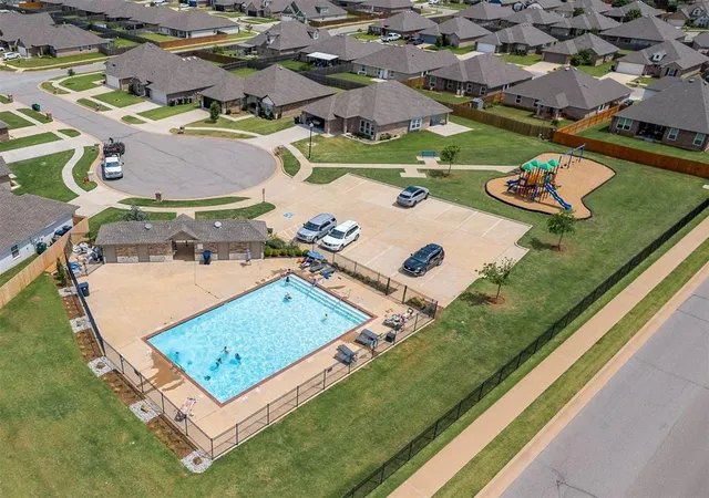 Photo 4 of Single family home for sale at 4221 NW 152nd Terrace, Edmond, OK 73013 | MLS# 1255949 | Listing updated on 2026-10-29