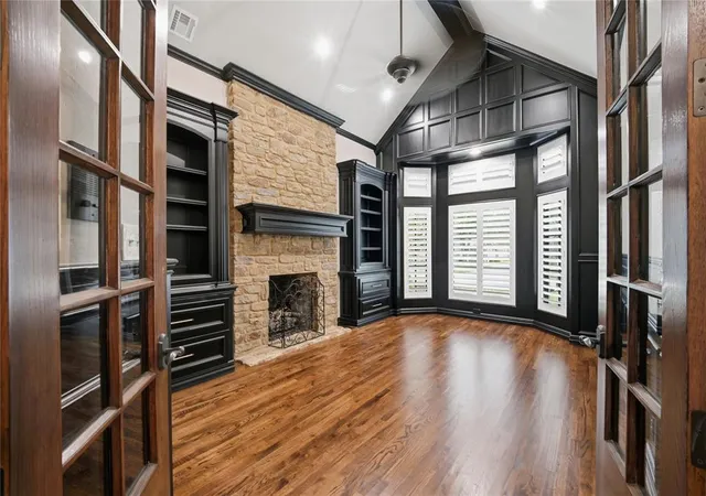 Photo 4 of Single family home for sale at 15301 Burning Spring Rd, Edmond, OK 73013 | MLS# 1255952 | Listing updated on 2026-10-29