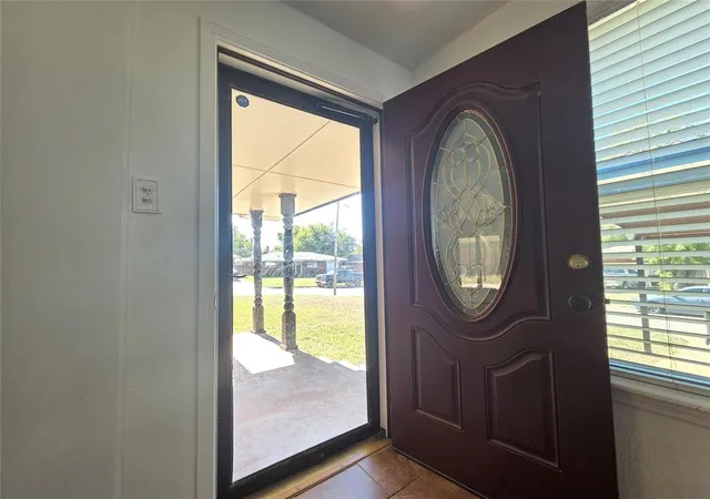 Photo 4 of Single family home for sale at 617 NW 1st Street, Moore, OK 73160 | MLS# 1255971 | Listing updated on 2026-10-29