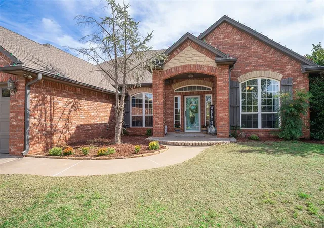 Photo 2 of Single family home for sale at 204 W Waterfront Dr, Tuttle, OK 73089 | MLS# 1255983 | Listing updated on 2026-10-29