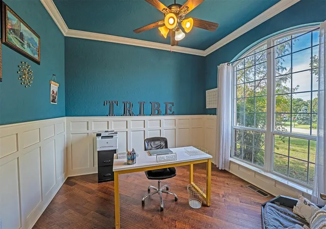 Photo 4 of Single family home for sale at 204 W Waterfront Dr, Tuttle, OK 73089 | MLS# 1255983 | Listing updated on 2026-10-29