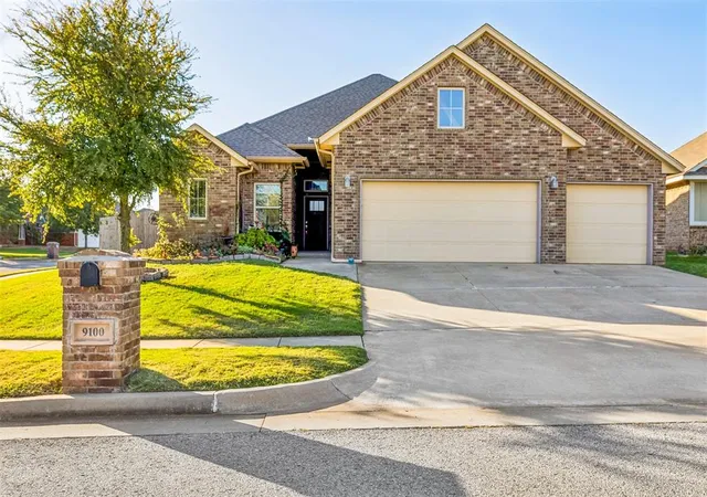 Single family home for sale at 9100 NW 91st Circle, Yukon, OK 73099 | MLS# 1255984