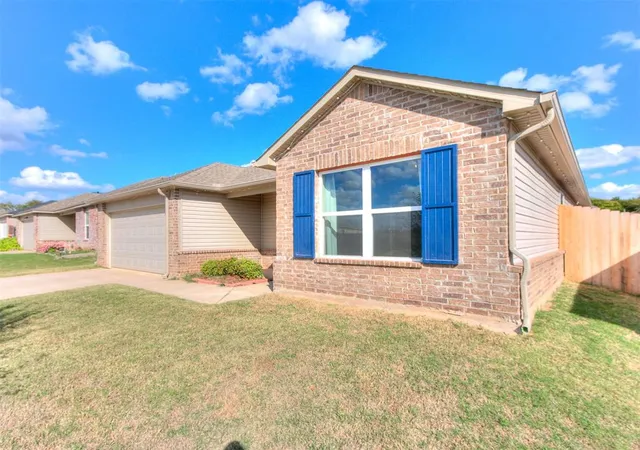 Photo 4 of Single family home for sale at 1109 Limestone Dr, Noble, OK 73068 | MLS# 1255986 | Listing updated on 2026-10-29