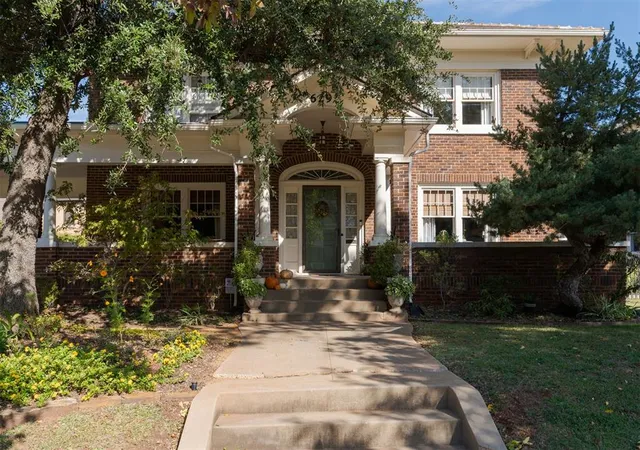Single family home for sale at 629 NE 16th Street, Oklahoma City, OK 73104 | MLS# 1255994