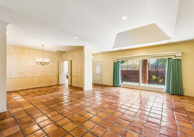 Photo 4 of Condo for sale at 6208 Waterford Blvd #88, Oklahoma City, OK 73118 | MLS# 1256000 | Listing updated on 2026-10-29