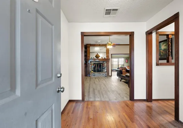 Photo 1 of Single family home for sale at 11216 Cimarron Dr, Oklahoma City, OK 73162 | MLS# 1256002 | Listing updated on 2026-10-29