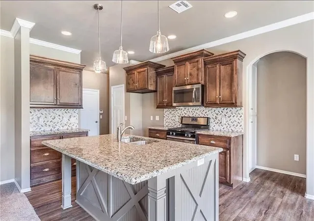 Photo 4 of Single family home for sale at 8908 Stacy Lynn Ln, Yukon, OK 73099 | MLS# 1256003 | Listing updated on 2026-10-29