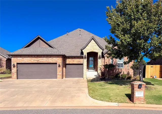Single family home for sale at 13187 Red Oak Dr, Choctaw, OK 73020 | MLS# 1256008