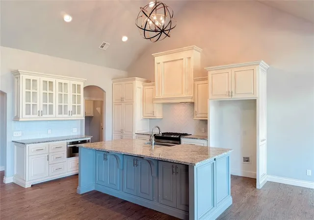Photo 2 of Single family home for sale at 13187 Red Oak Dr, Choctaw, OK 73020 | MLS# 1256008 | Listing updated on 2026-10-29