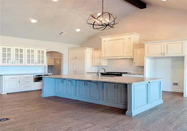 Photo 3 of Single family home for sale at 13187 Red Oak Dr, Choctaw, OK 73020 | MLS# 1256008 | Listing updated on 2026-10-29