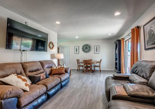 Photo 4 of Single family home for sale at 1601 Ken Dr, Guthrie, OK 73044 | MLS# 1256012 | Listing updated on 2026-10-29
