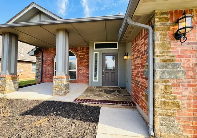 Photo 1 of Single family home for sale at 19512 Taggert Dr, Edmond, OK 73012 | MLS# 1256013 | Listing updated on 2026-10-29